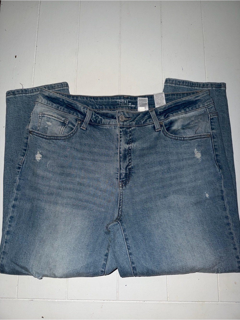 Time and Tru Women's Straight Leg Jeans in Mid Blue Wash